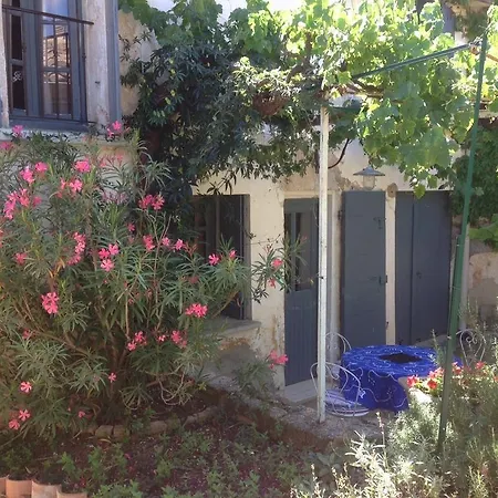 Les Gites De Catherine Gargas  Room photo